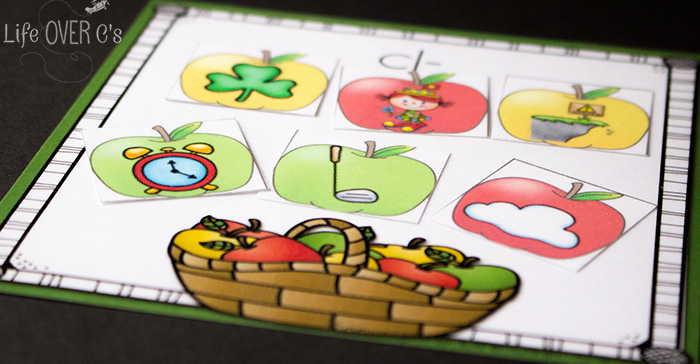word blends sorting mat with apple theme